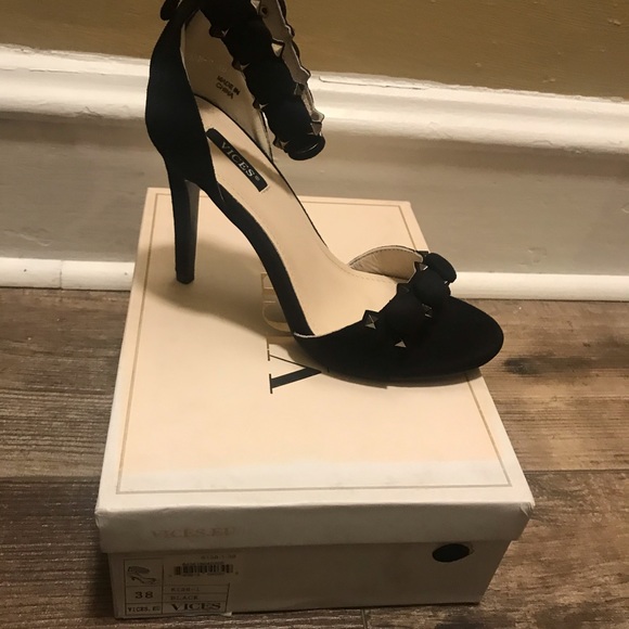 NIB VICES HEELS - Picture 3 of 6